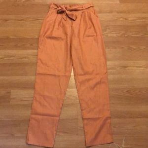 Light weight ankle pant